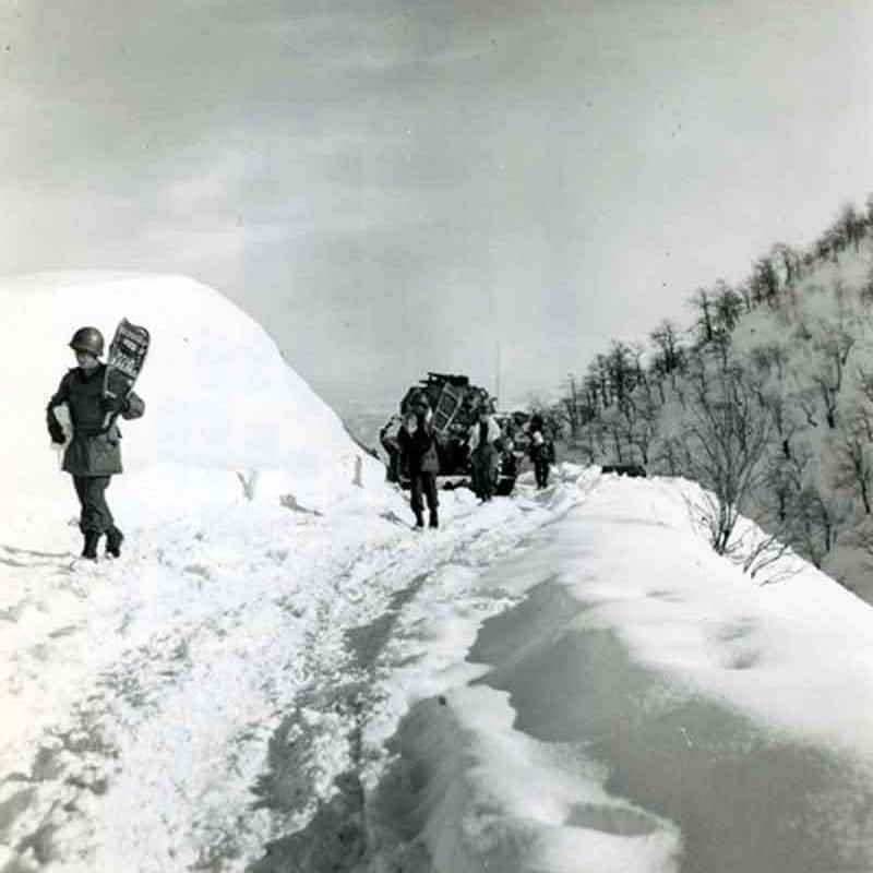 10th Mountain Division Soldiers with Snowshoes WW2 Italy Circa 1945