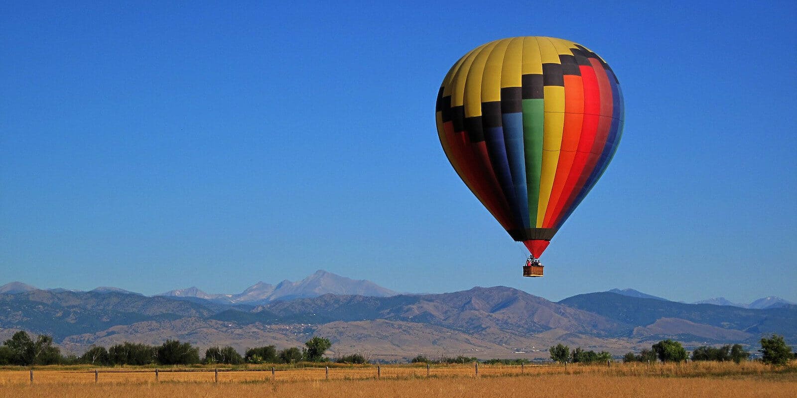 Image of a hot air balloon in Boulder, Colorado