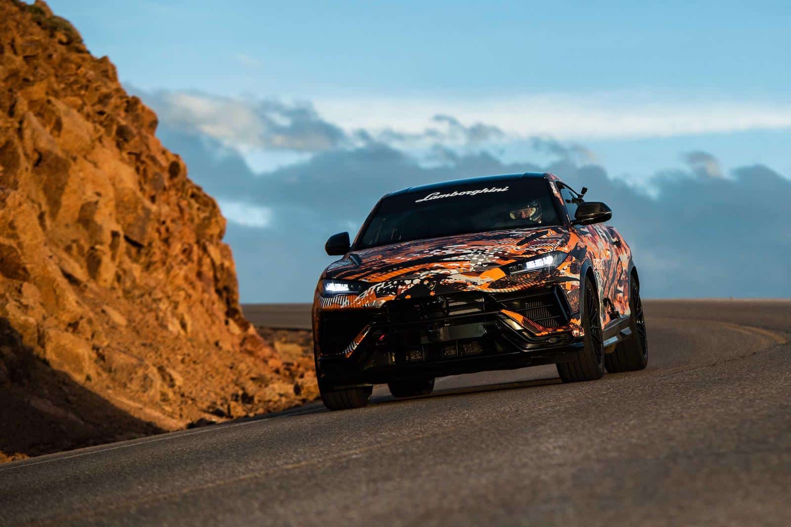 Lamborghini Urus takes Pikes Peak's SUV Record on Pikes Peak International Hill Climb in 2022