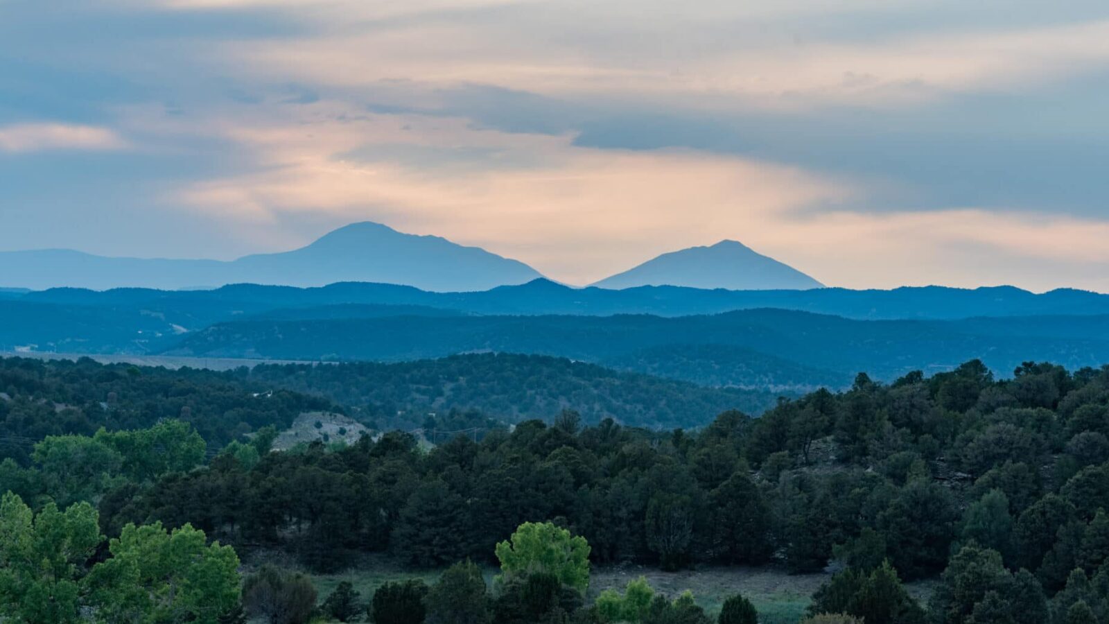 image of spanish peaks
